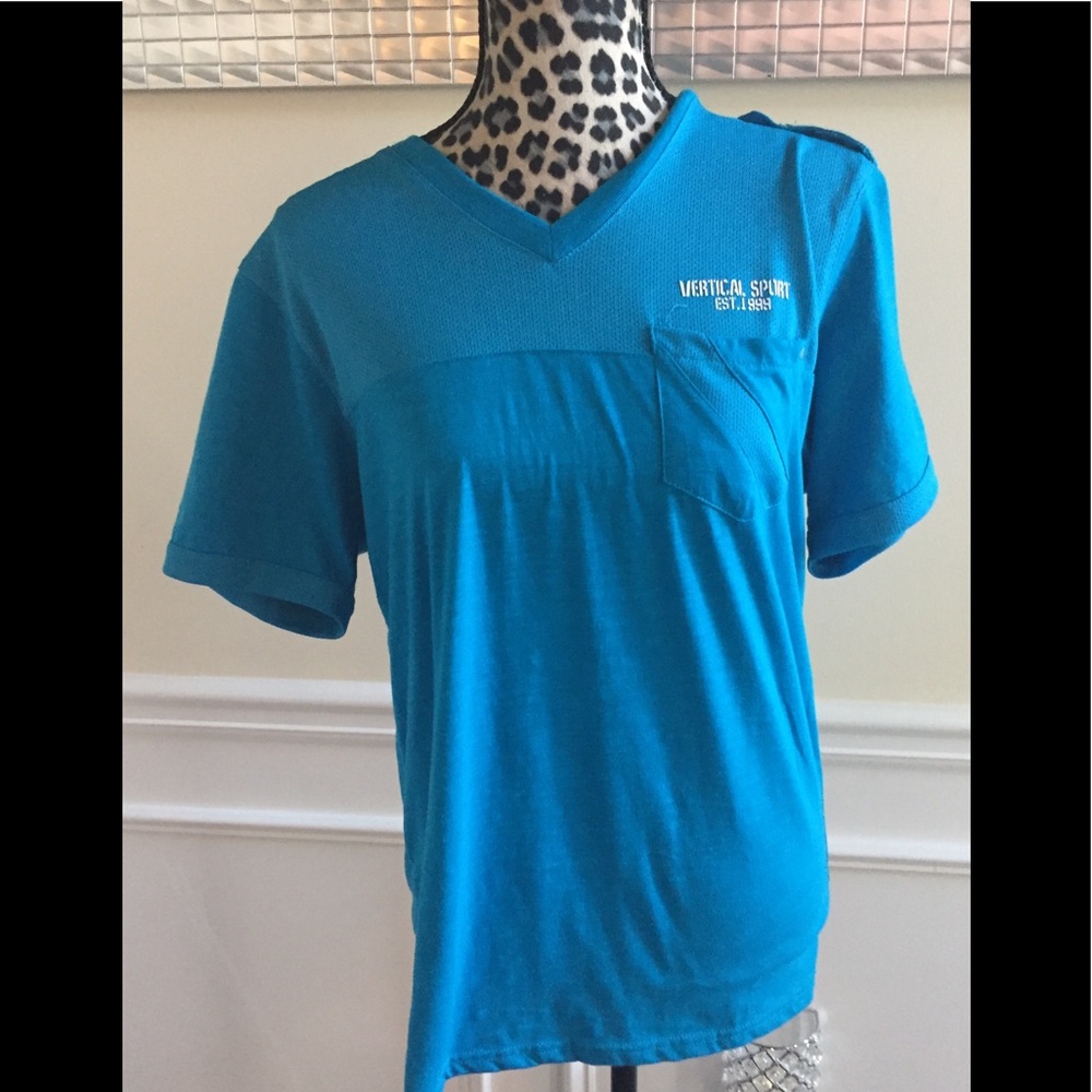Men T-shirt Size Medium- Cart A
